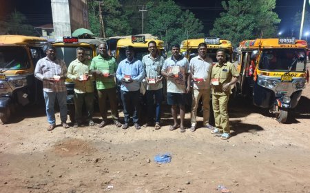 गुरु माउली बचत गट लांजा च्या गटातील सर्व सभासदांना दिवाळीचा बोनस